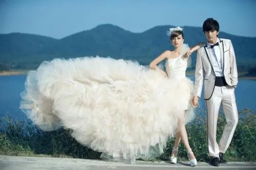 苏菲亚婚纱摄影好不好  婚纱摄影6种拍照姿势解读