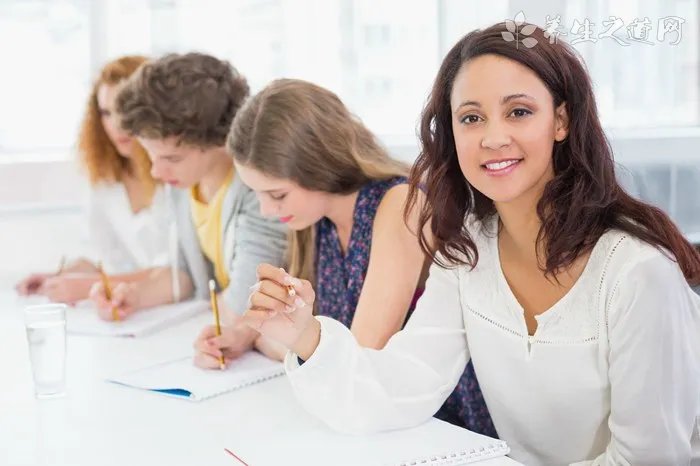 【全职妈妈有哪些弊端】全职妈妈有什么弊端