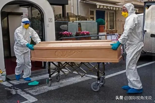 为什么美国确诊10万死了1700人，意大利8.6万死亡9100？