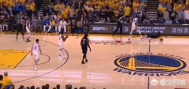 系列赛首战，贝弗利和杜兰特双双被罚出场，你怎么看？