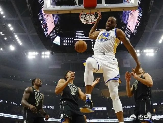 勇士105-95复仇雄鹿，杜兰特14中3仅仅得11分，字母哥22分，你怎么看？