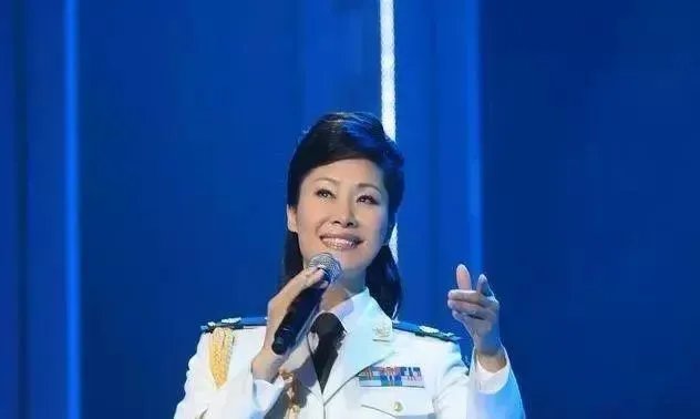 于文华与婆婆同框，两人的状态如何？