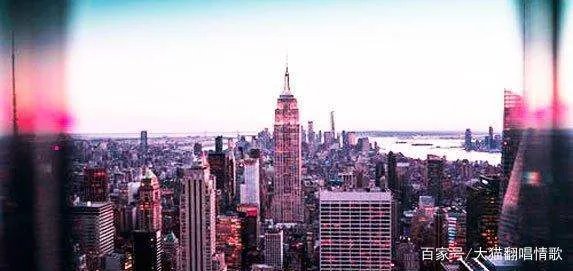 被骗传销窝点我往窗外扔钱求救，会有人把我救出去吗？