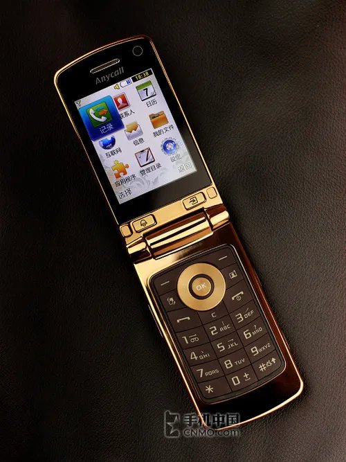 极致时尚双屏翻盖机 三星S6888精美图赏