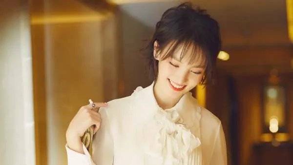 金晨工作室发出声明辟谣与贾乃亮恋情，关于金晨的绯闻为何一直不断？