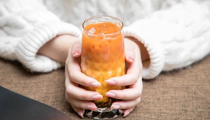 秋天的第一杯奶茶什么意思?  秋天的第一杯奶茶源自哪里