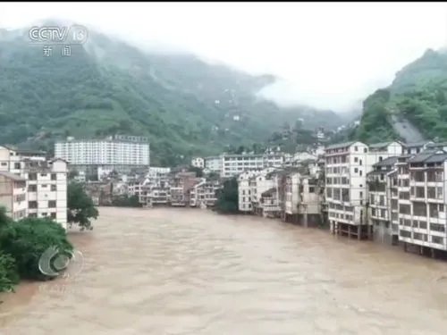 中国气象局连发三个预警是怎么回事?