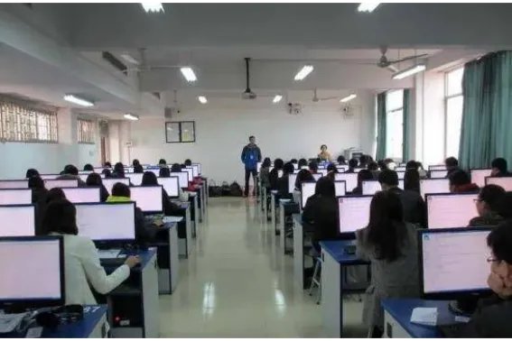 初会考试报名时间