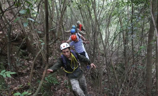 湖南一男童家中蹊跷失踪后身亡，该事件背后有着怎样的真相？