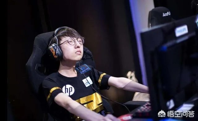 RNG副总发文致歉，回应“MLXG归队的3个条件”，香锅评论3个字，你有何看法？