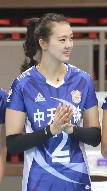 江苏女排主场3：0胜广东恒大，八强三客一主仅积4分，基本无缘进四强吗？你怎么看？