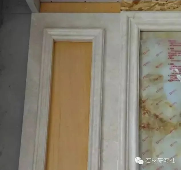 优雅的大理石——奥特曼