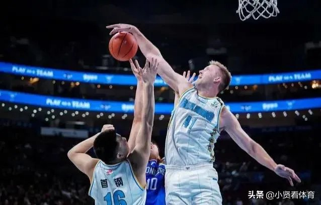 双大外的北京队不是说尽显内线威力了吗?怎么还是惨败呢?