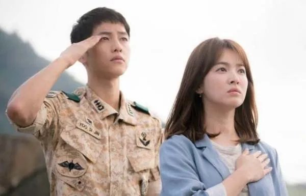 你如何看待宋仲基离婚后的新闻？