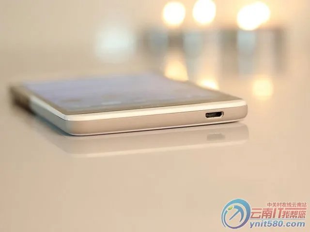 超值时尚 HTC Desire 826w丫丫仅1760元