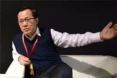 卓伟是谁啊,为什么他有娱乐圈那么多的爆料?