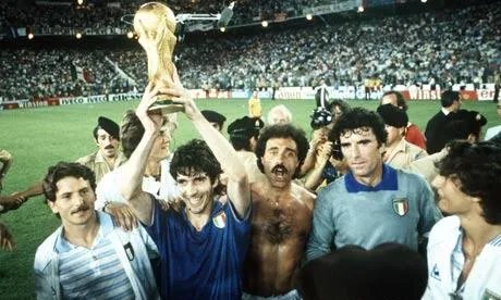 里皮每日薪水将超40万、两天就能挣高洪波一年挣的钱，你怎么看？