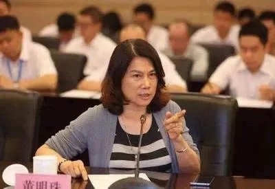 格力董明珠公开举报奥克斯，您怎么看？