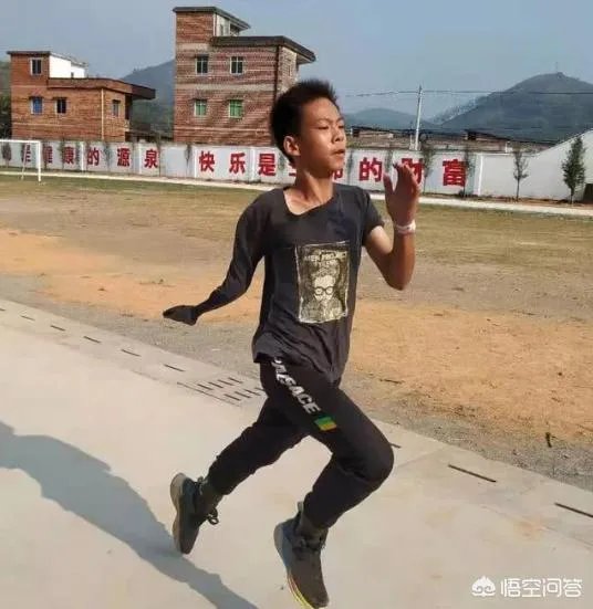 独臂篮球少年身上具备的哪些精神,值得我们学习?