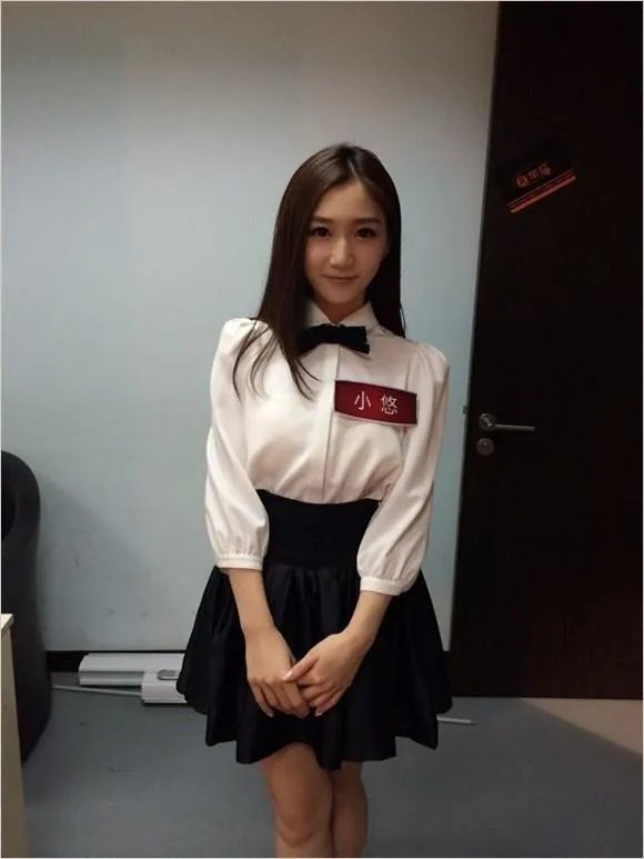 PLU游戏娱乐传媒主持人 美女主播小悠私人生活照