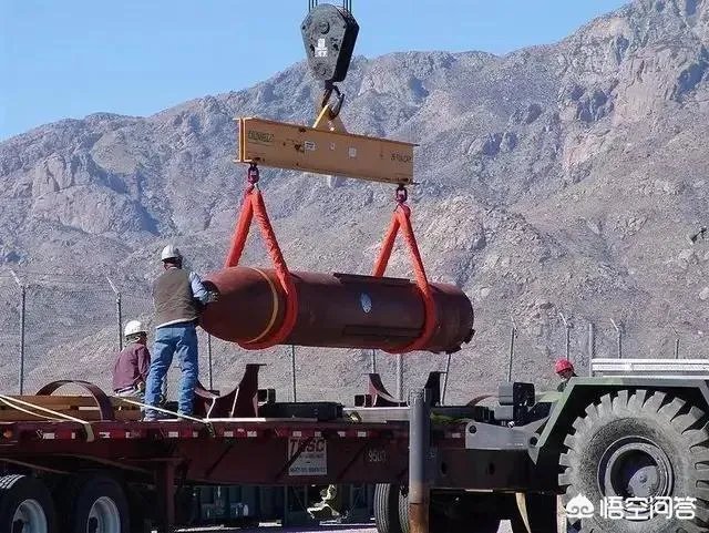 美研制巨型钻地弹能钻多深