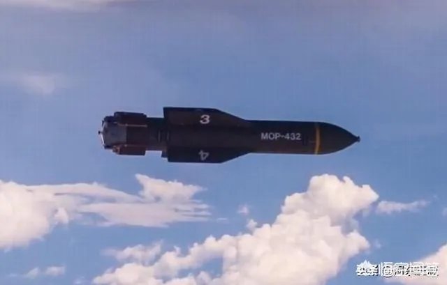 美研制巨型钻地弹能钻多深