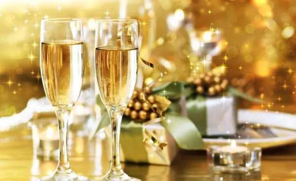 买了瓶张裕加气起泡苹果酒，不知道这个算不算是香槟？