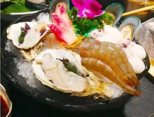 位于长沙市中心的五一广场，大家有哪些美食推荐？