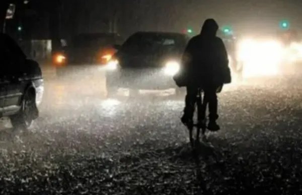 南阳等地局部遭遇大暴雨，给人们的出行带来了哪些影响？