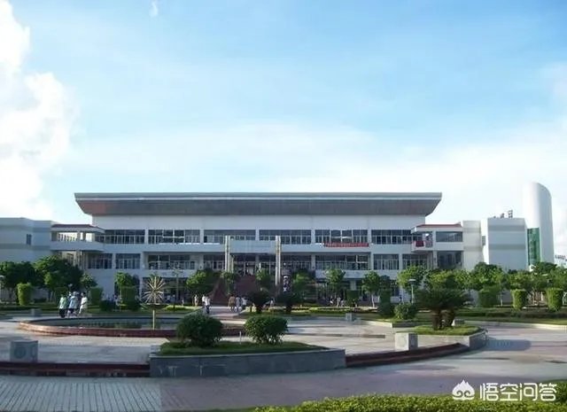 想找一个既有学历，又可以学到技术的学校太难了，求高手指点？