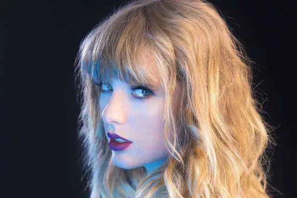 霉霉回应专辑版权被前公司出售,网友们为何这么支持她重新录制?