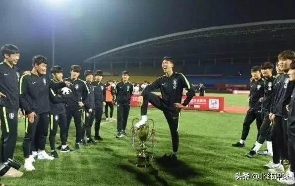 韩国受辱上诉了，中国男排2:3输球又受辱，这次还沉默吗？您如何看待这件事？