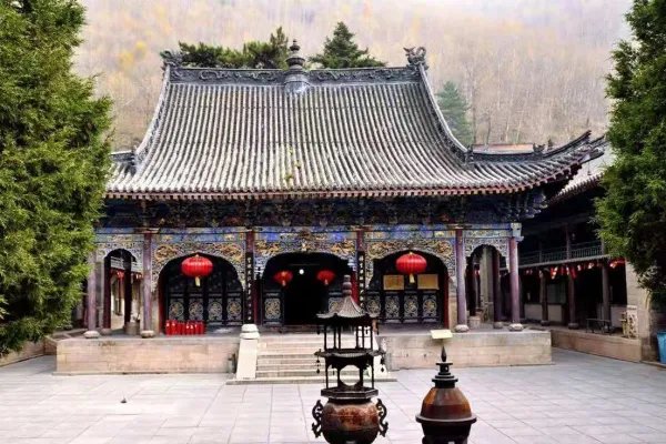 为何五台山的尼姑越来越多，越来越美？