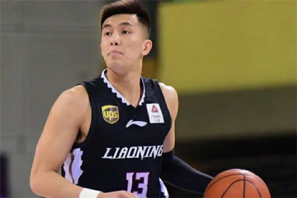 郭艾伦在昆山四国赛上的表现怎么样？