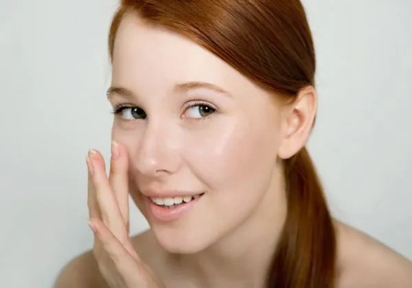 怎样快速去除眼部皱纹 去除眼部皱纹的方法