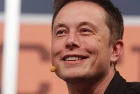 马斯克的身价引发热议，马斯克现在的身价是多少？