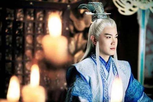 最早“小鸟依人”是用来形容男人的，有何典故？