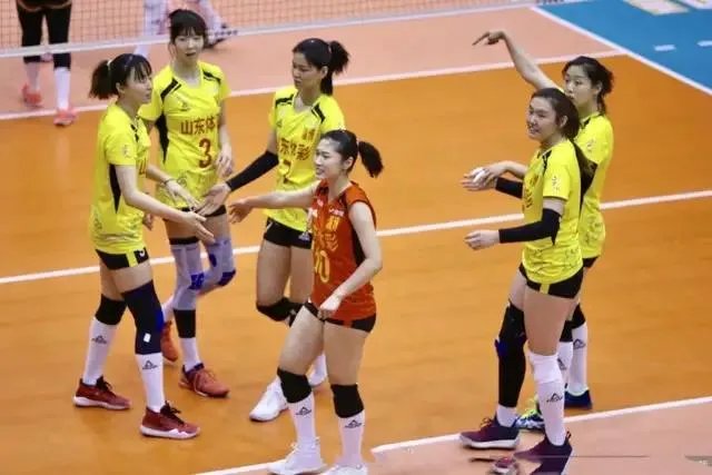 恒大女排3:2险胜江苏女排,大概率进联赛四强,你怎么看这场比赛?