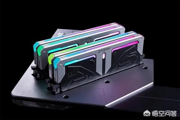 ZADAK是什么品牌？新发布的SPARK RGB DDR4内存怎么样？