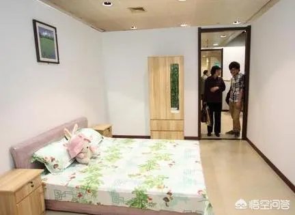 租房时候，和房东有过哪些有趣的事吗？