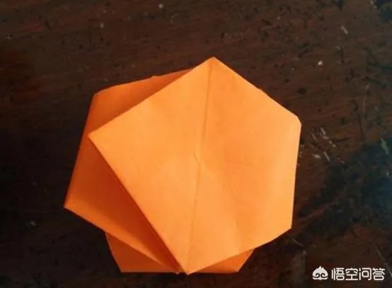 叠玫瑰花的方法？