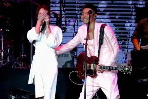 杨丞琳发文感谢李荣浩，是在作秀还是日常秀恩爱？