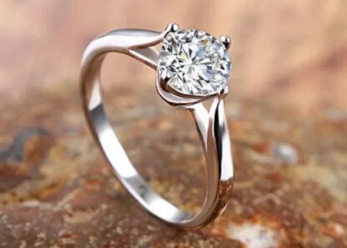 dr钻戒是求婚戒指还是结婚戒指 dr钻戒最便宜的一款多少钱