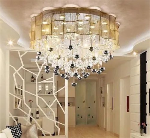 客厅水晶灯风水有啥讲究 别让大意毁了你家的好风水