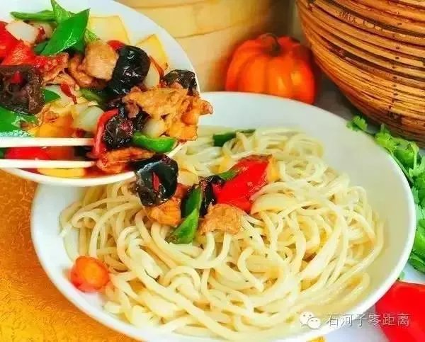 明天就到新疆石河子了，石河子有什么美食和旅游景点推荐？