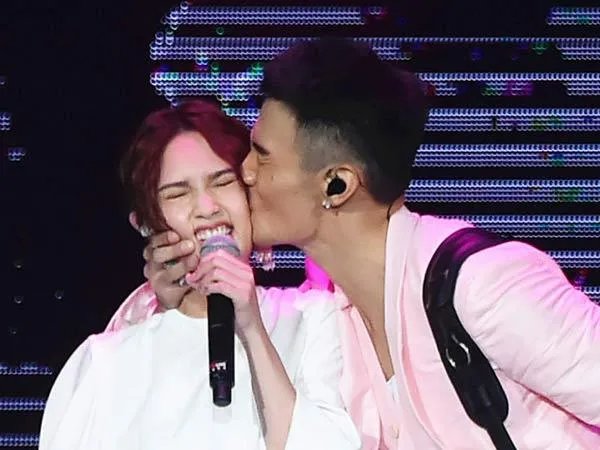 杨丞琳发文感谢李荣浩，是在作秀还是日常秀恩爱？