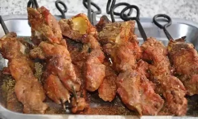 明天就到新疆石河子了，石河子有什么美食和旅游景点推荐？