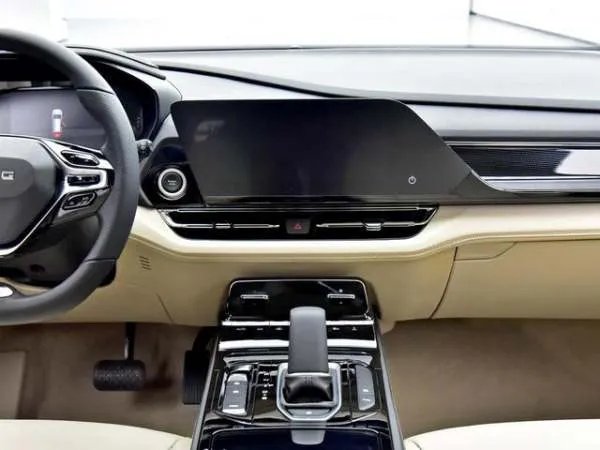 银标五菱来了：五菱凯捷正式上市，10万入手贵不贵？