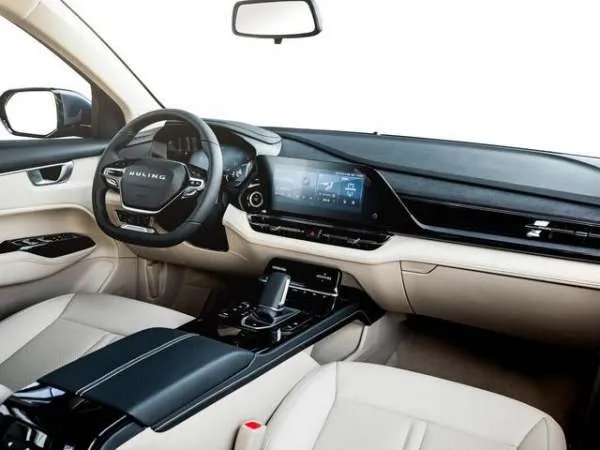 银标五菱来了：五菱凯捷正式上市，10万入手贵不贵？