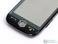 三星WM系统旗舰机型 三星I8000到货开卖